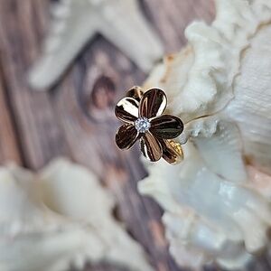 18KT YELLOW GOLD PLATED WHITE AMYTHYST FLOWER FASHION RING